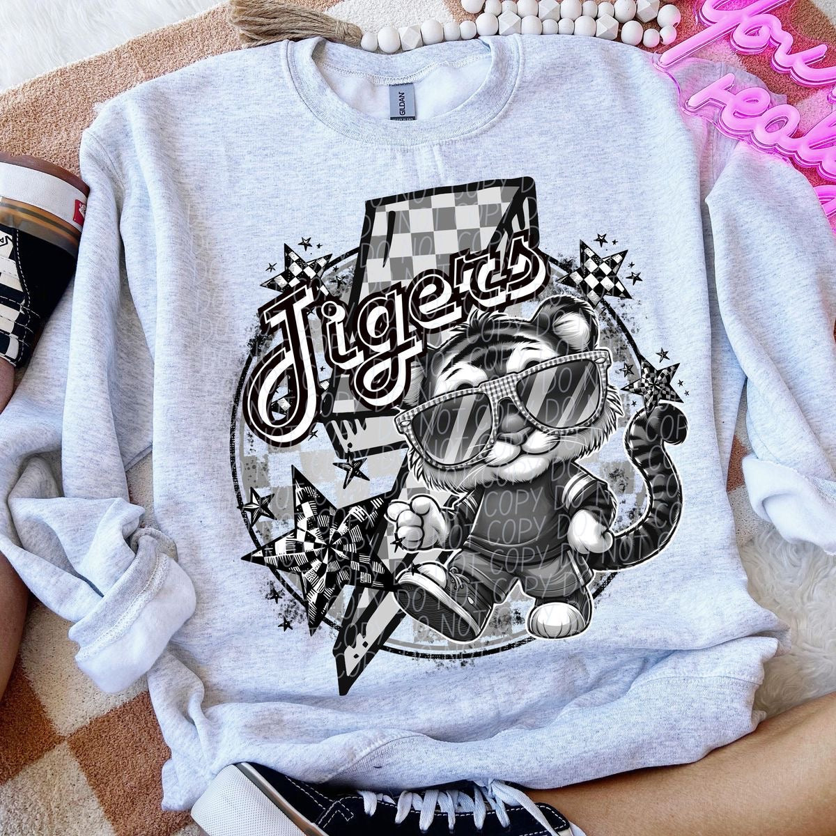 Black and White Retro Tigers Shirt/Long Sleeve/Crewneck/Hoodie