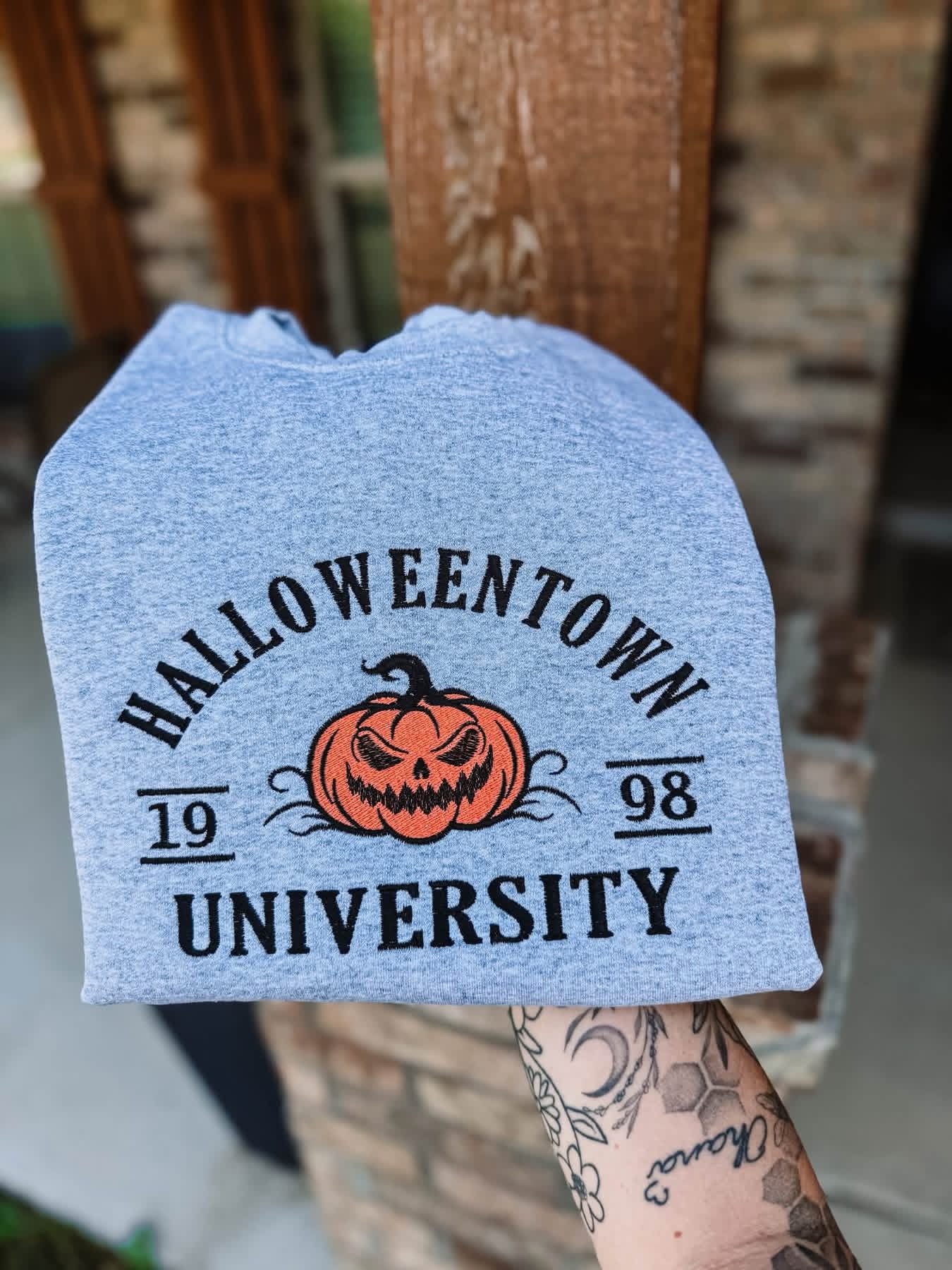 Halloweentown U Tee/Crewneck