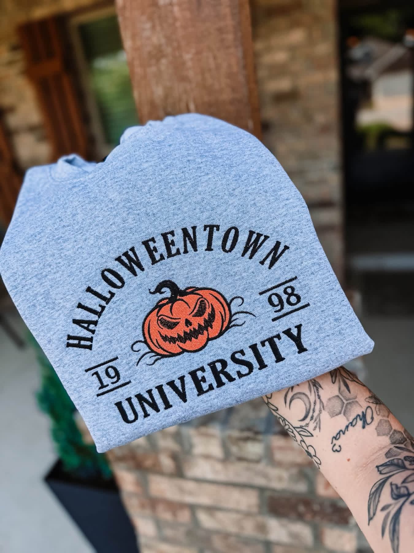 Halloweentown U Tee/Crewneck